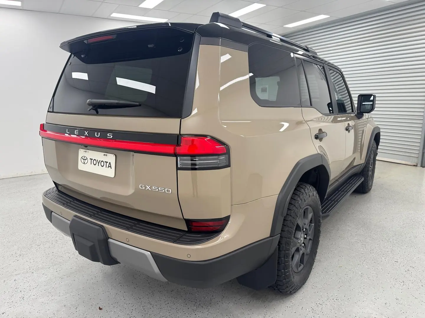 2024 Lexus GX Gallery Image 3