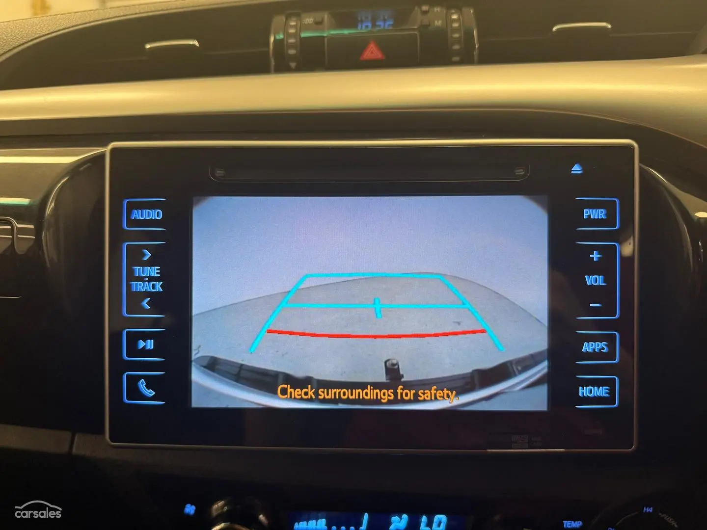 2017 Toyota Hilux Gallery Image 30