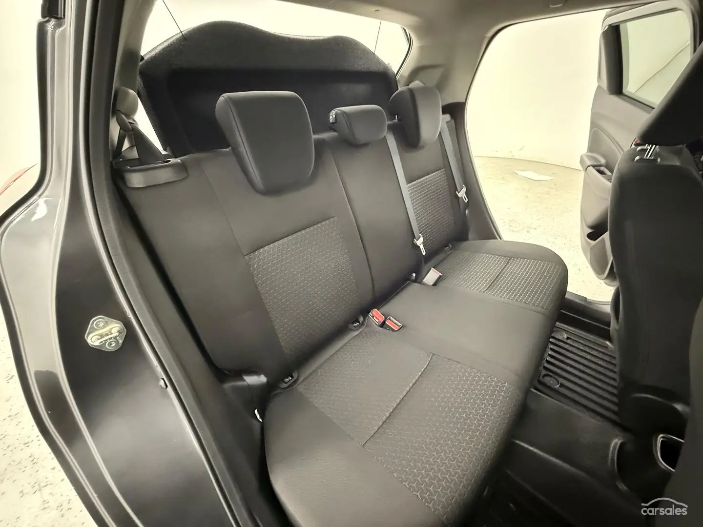 2023 Suzuki Swift Gallery Image 17