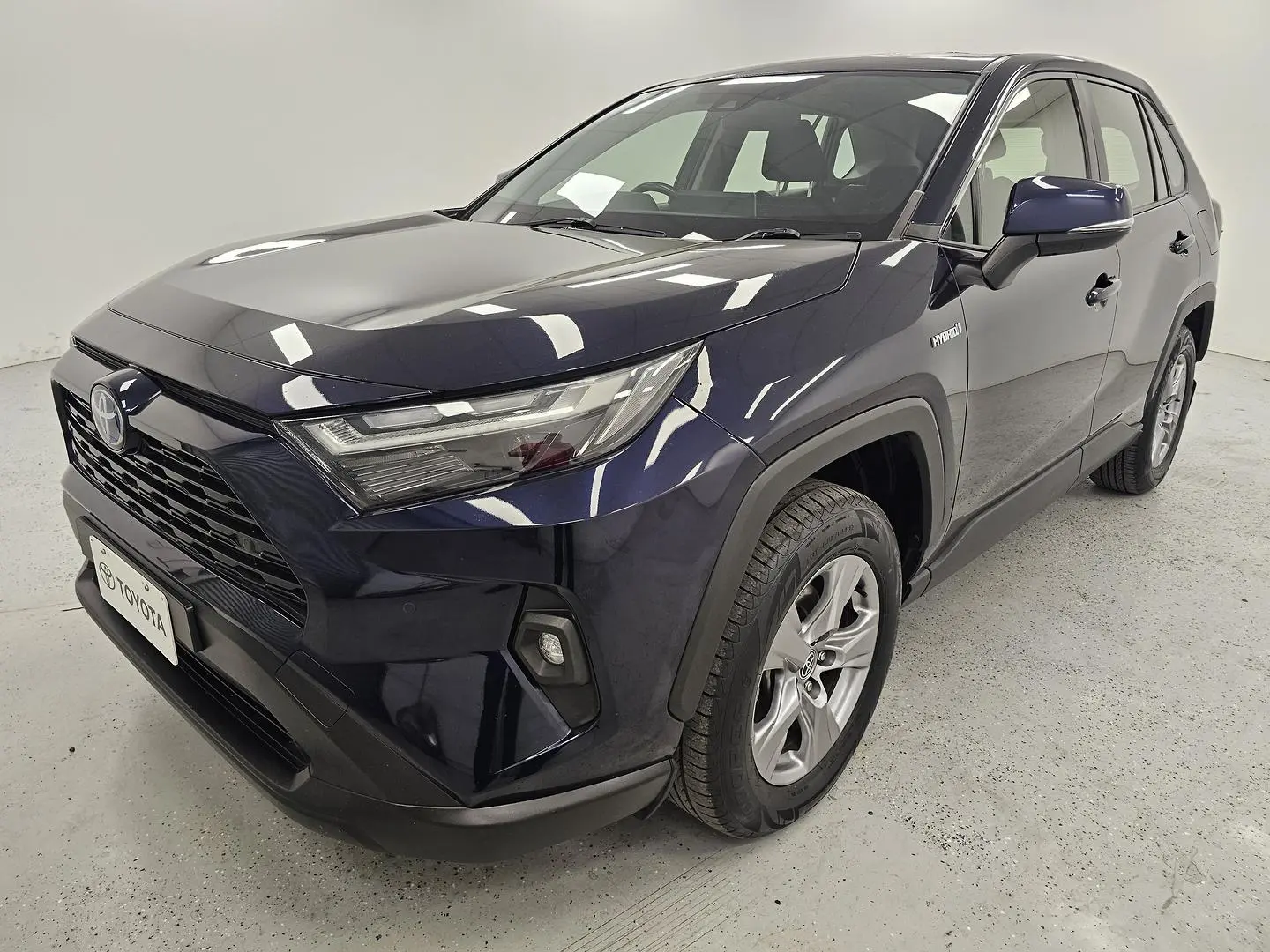 2022 Toyota RAV4 Gallery Image 7