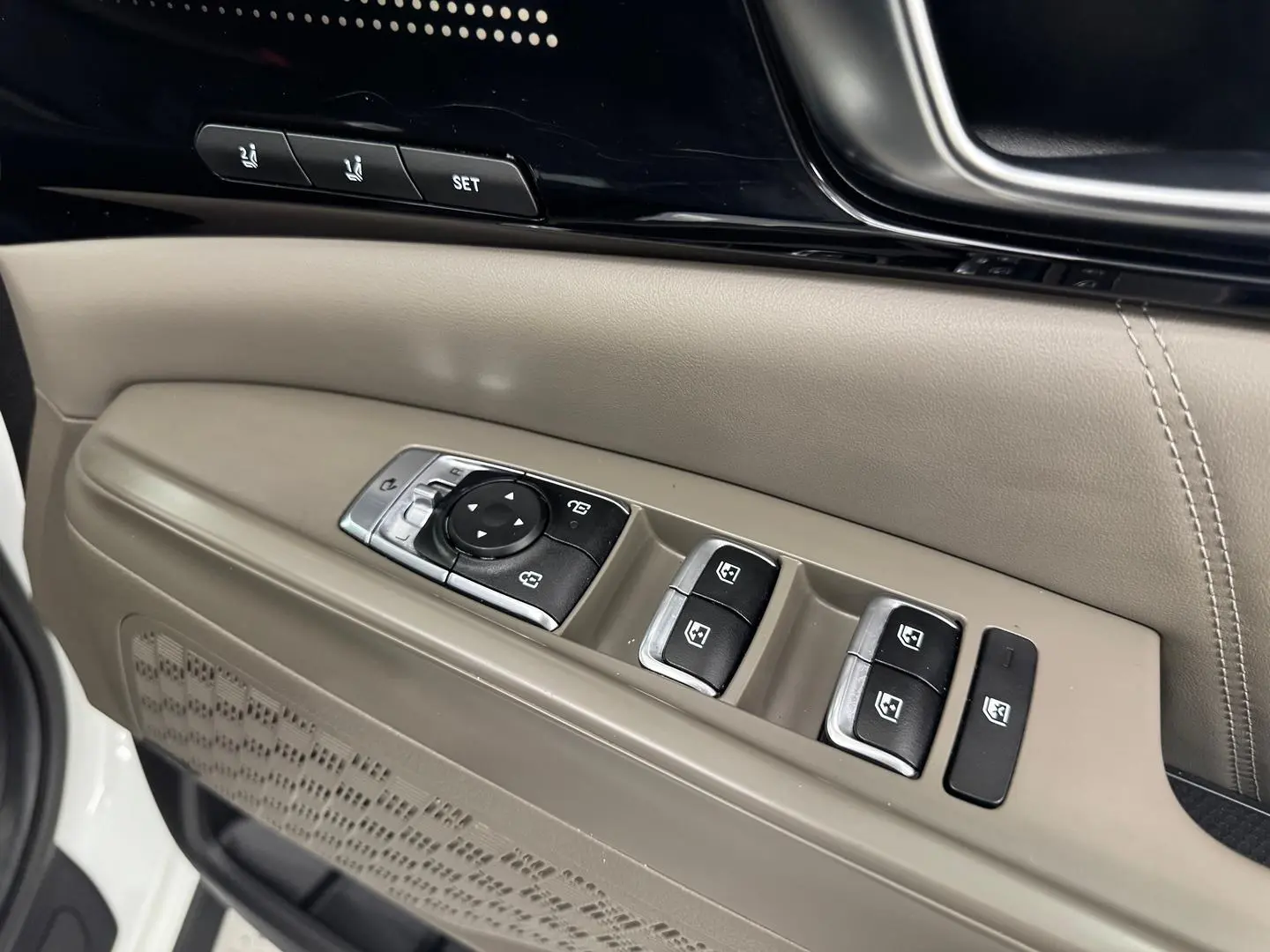 2024 Kia Carnival Gallery Image 17