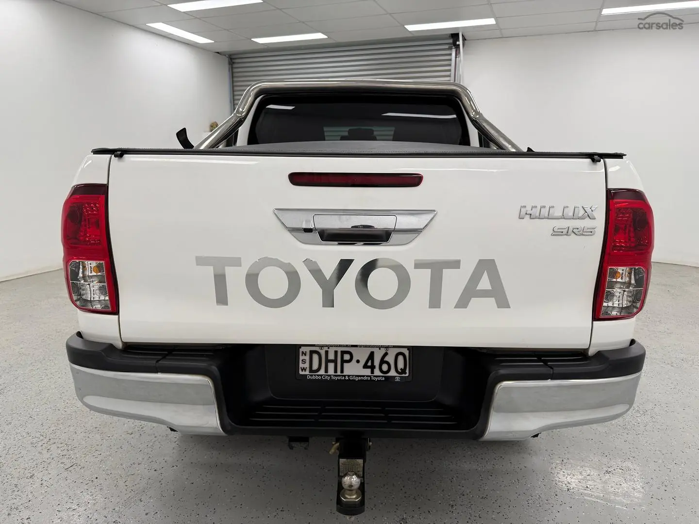2017 Toyota Hilux Gallery Image 4