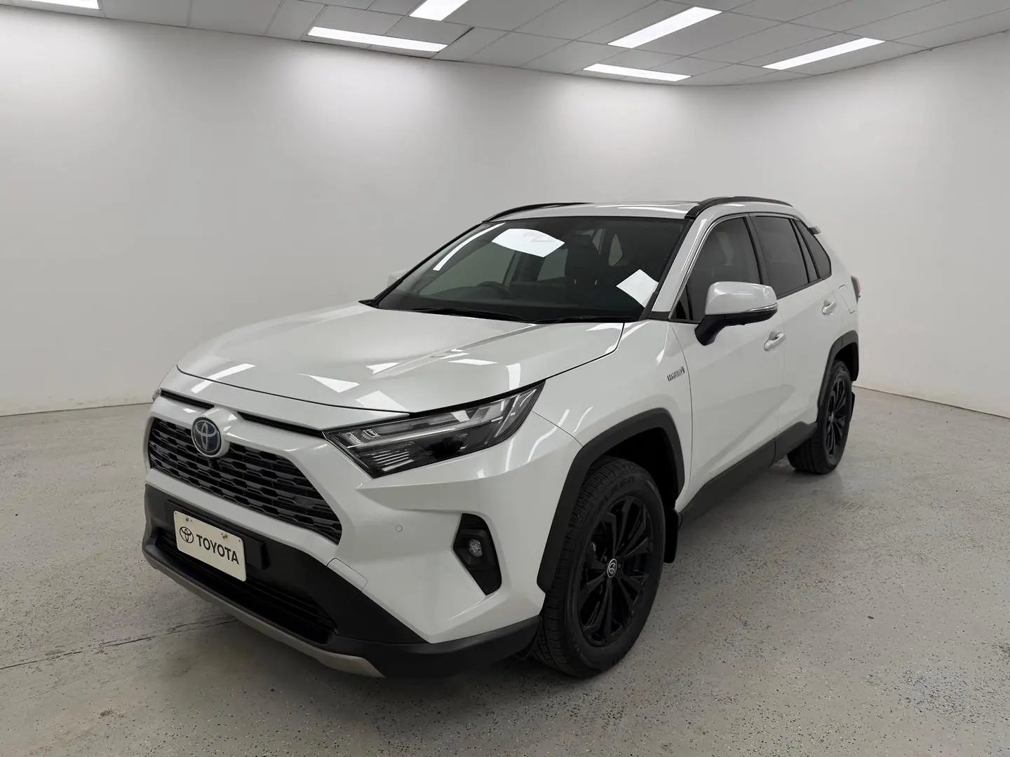 2023 Toyota RAV4 Gallery Image 7