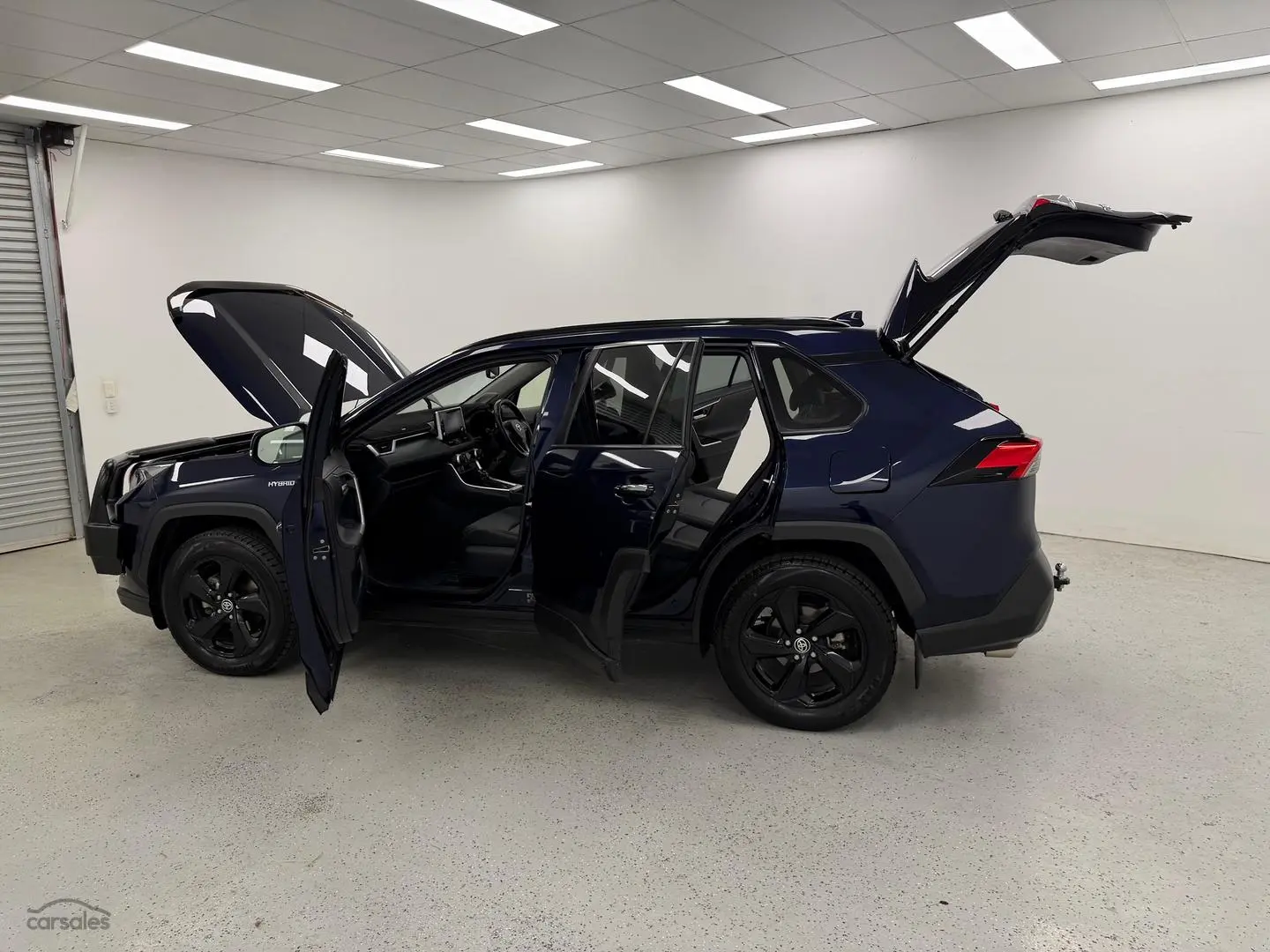 2021 Toyota RAV4 Gallery Image 11