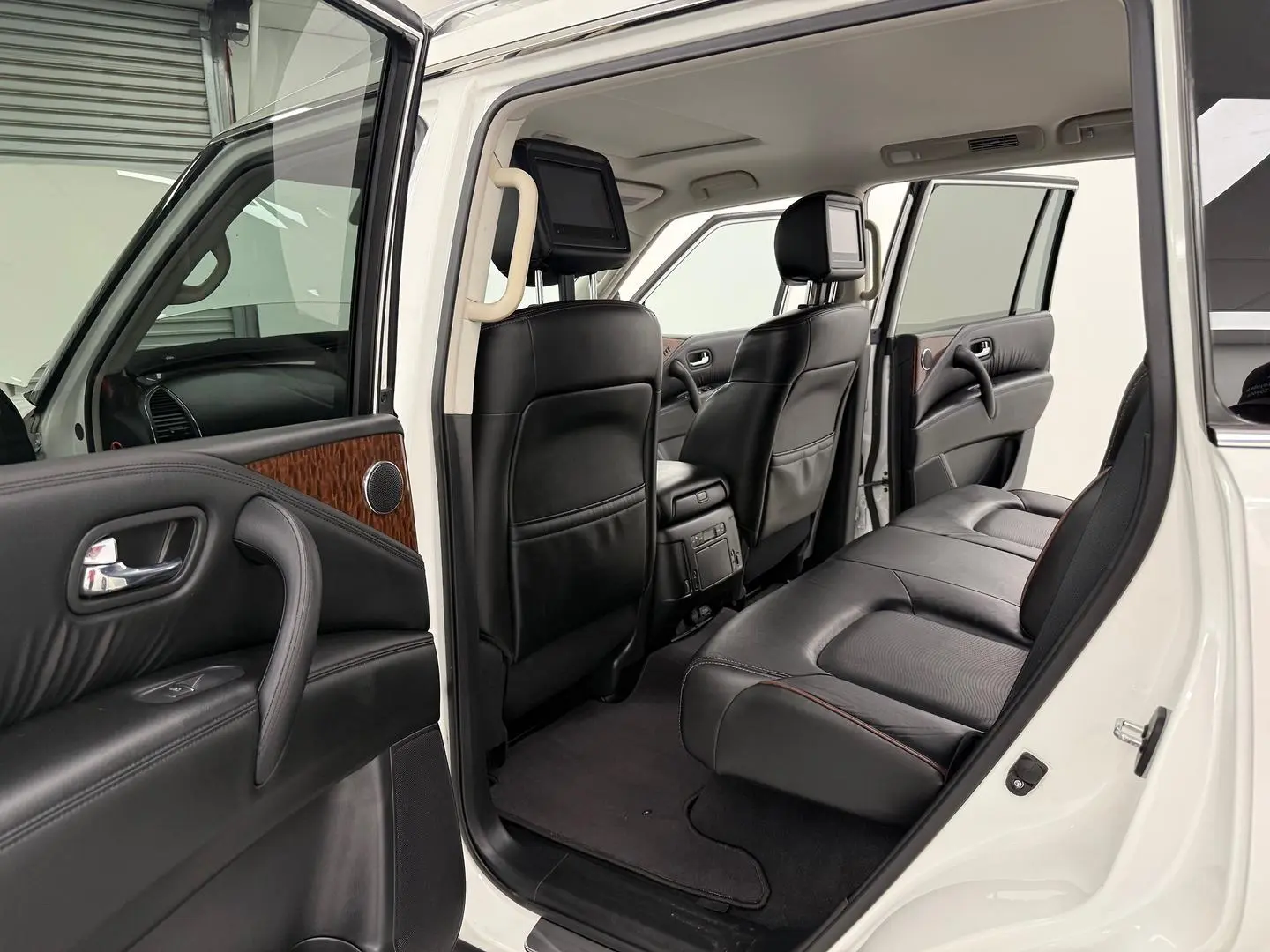 2020 Nissan Patrol Gallery Image 12