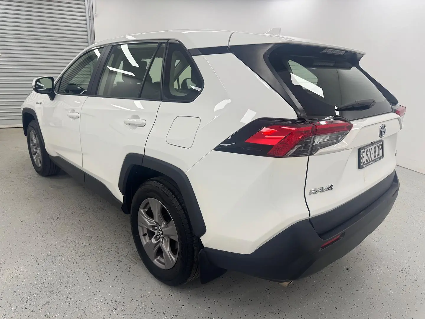 2022 Toyota RAV4 Gallery Image 4