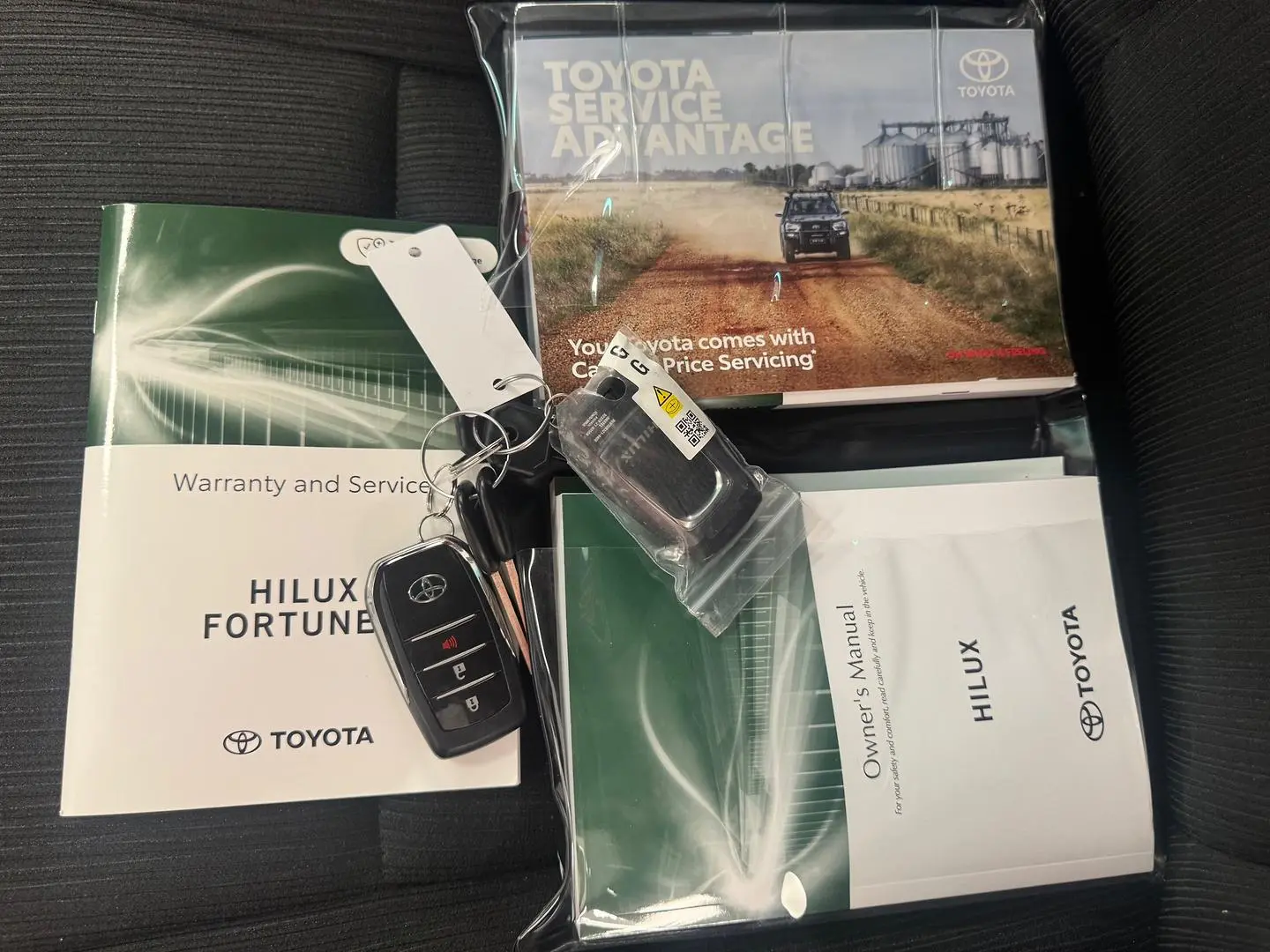 2025 Toyota Hilux Gallery Image 33