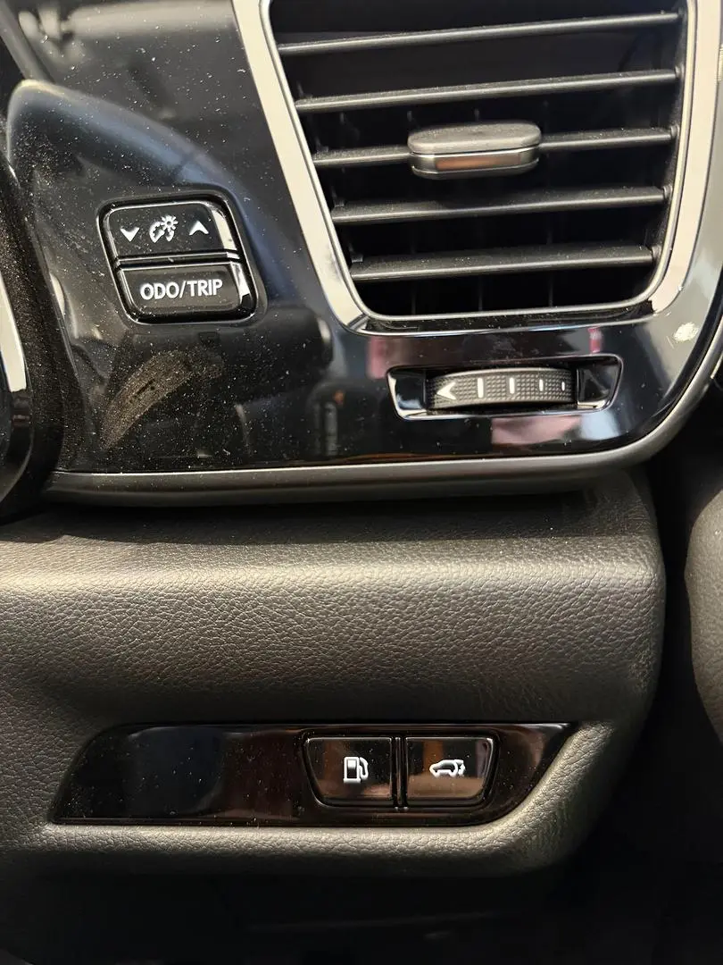 2025 Lexus NX Gallery Image 28