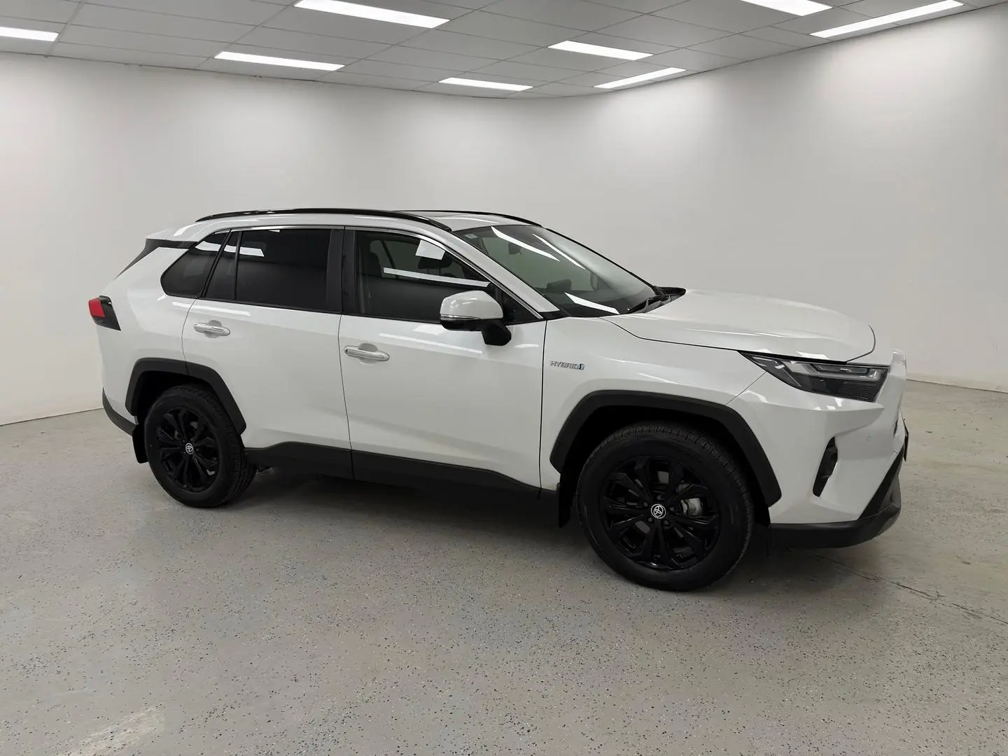 2023 Toyota RAV4 Gallery Image 3