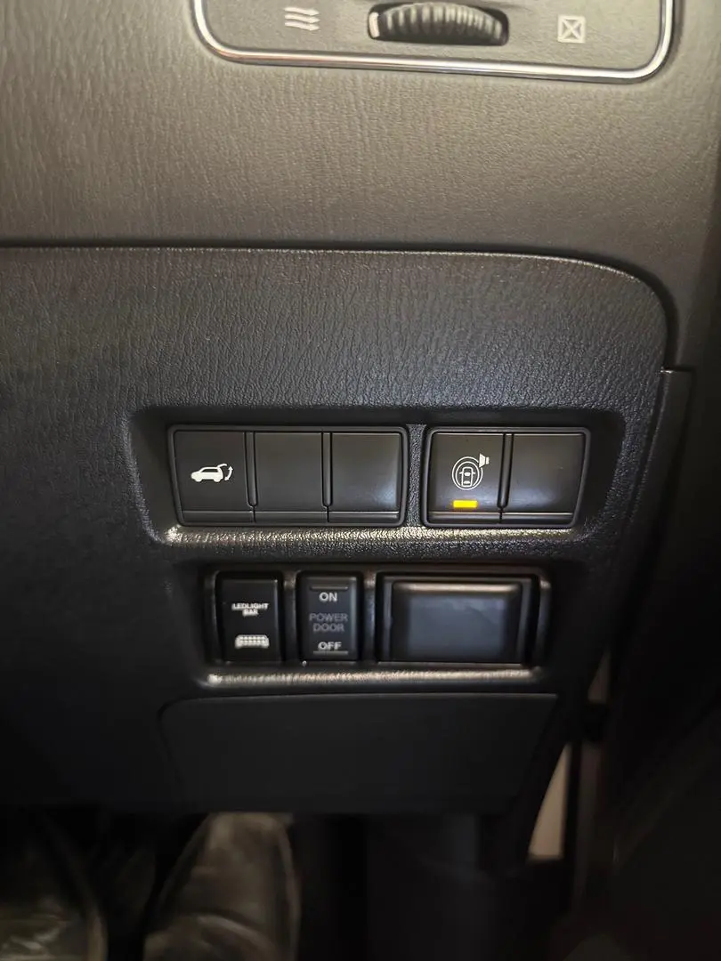 2020 Nissan Patrol Gallery Image 34