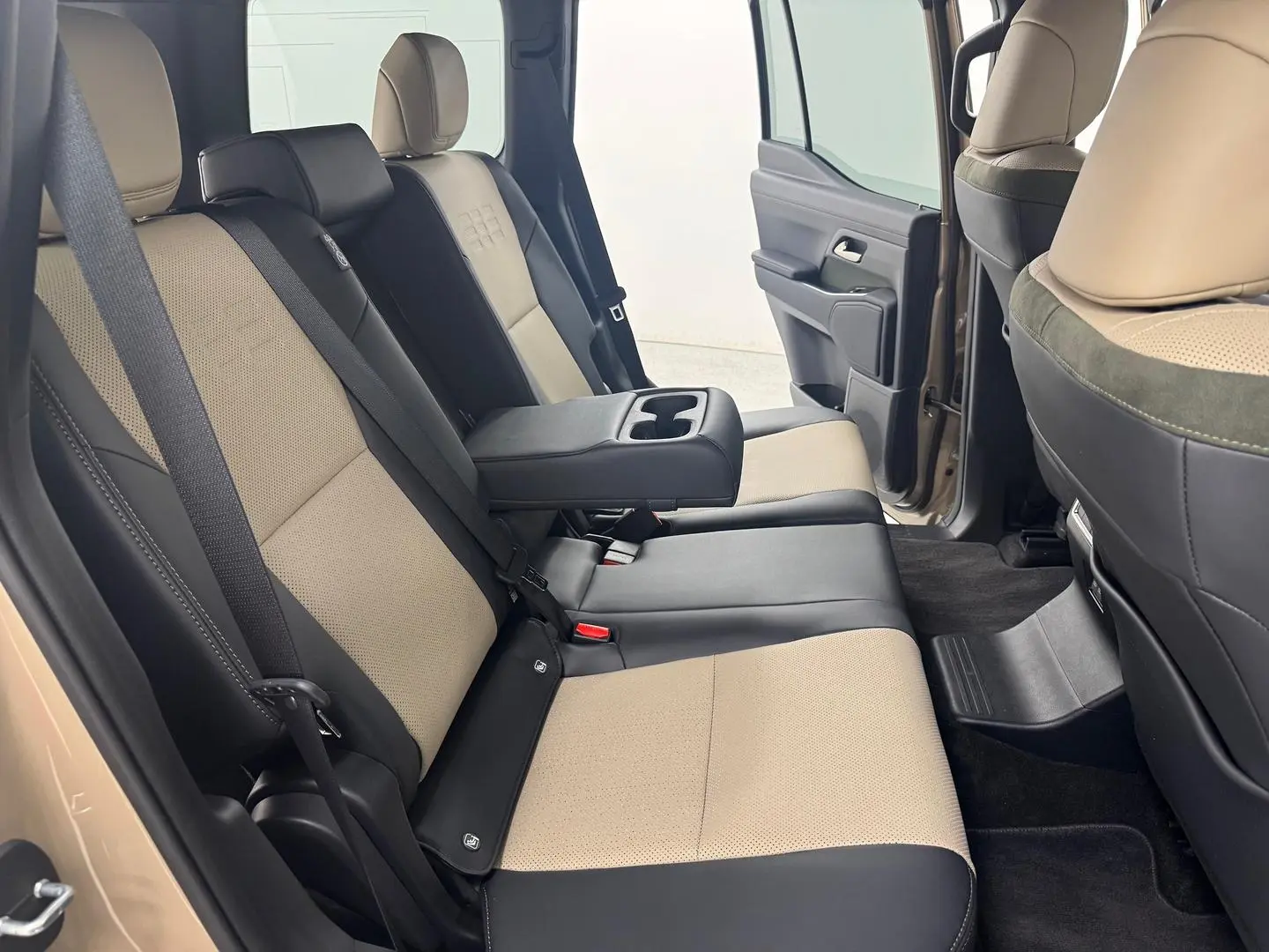 2024 Lexus GX Gallery Image 30