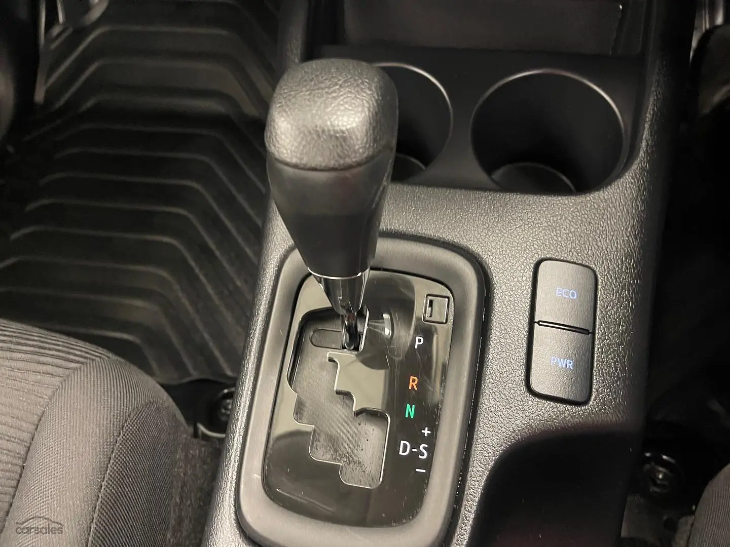 2024 Toyota Hilux Gallery Image 24