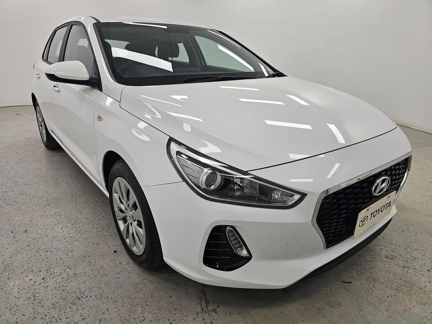 2020 Hyundai i30 Gallery Image 1