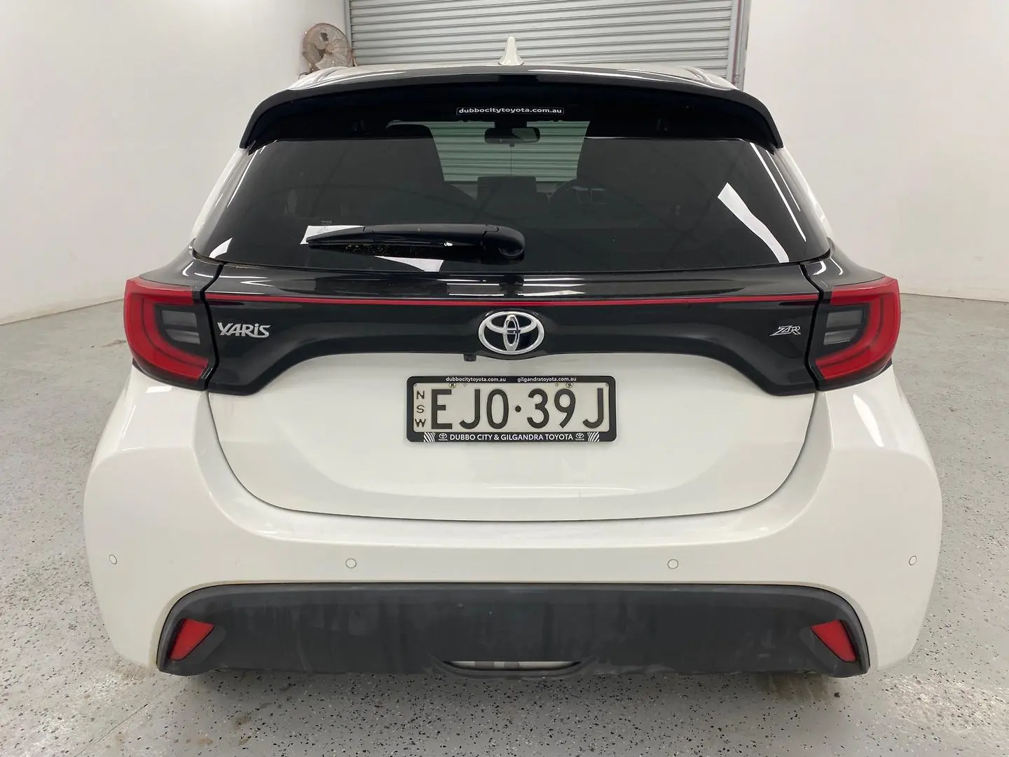 2020 Toyota Yaris Gallery Image 4