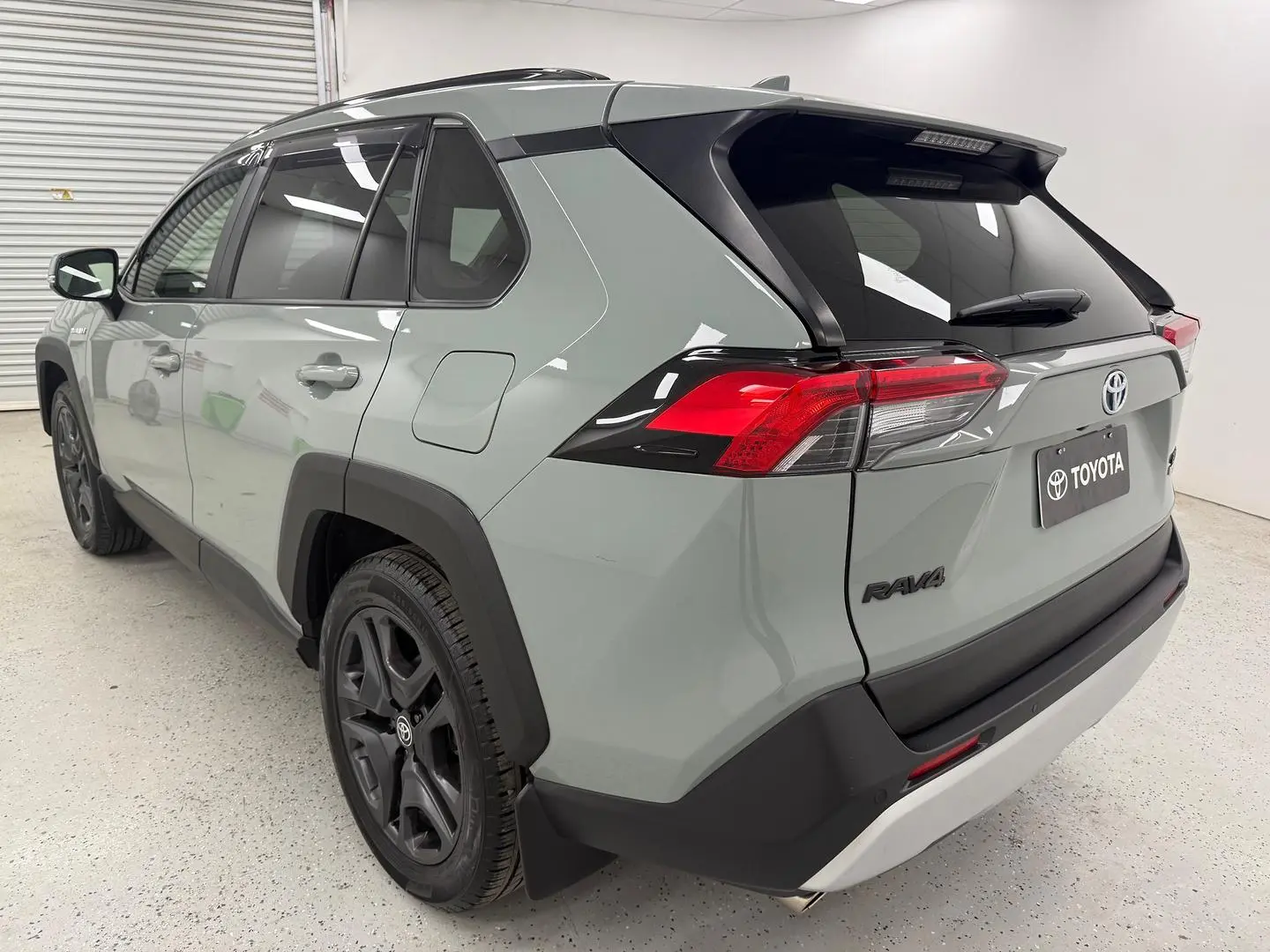 2022 Toyota RAV4 Gallery Image 5
