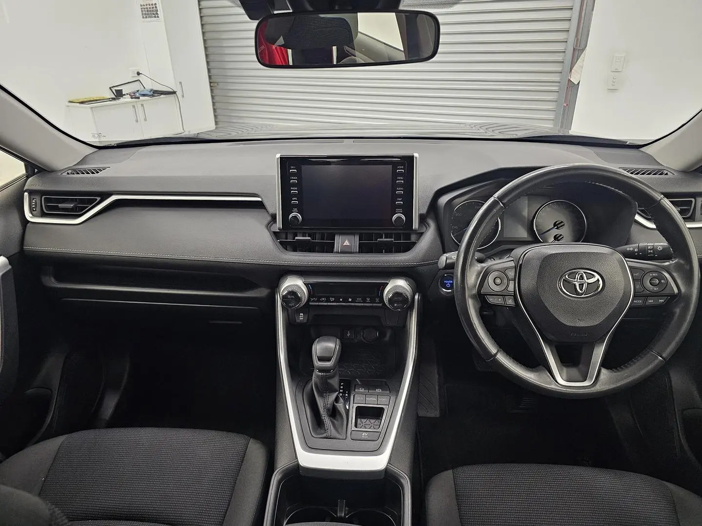 2022 Toyota RAV4 Gallery Image 28