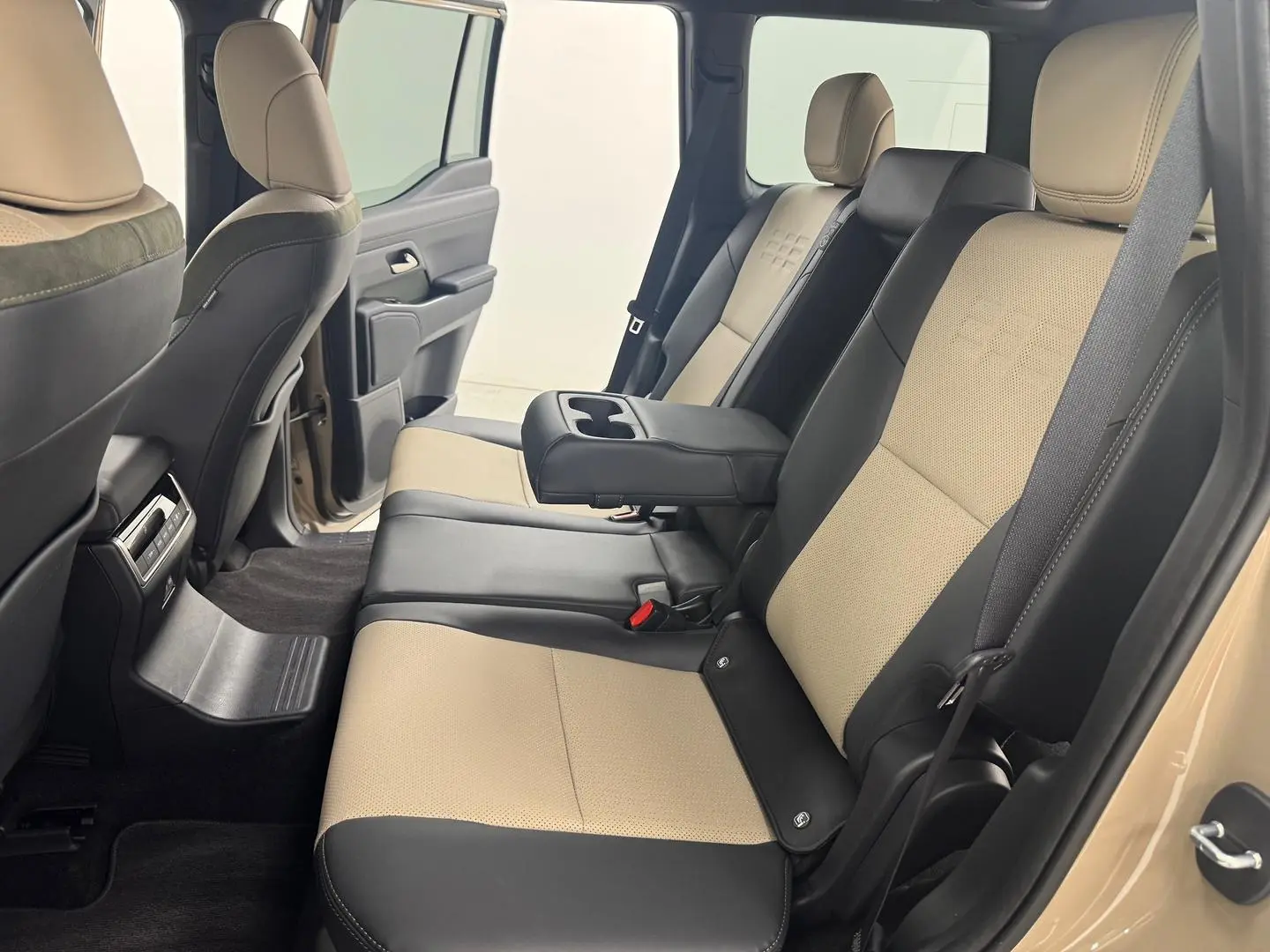 2024 Lexus GX Gallery Image 34