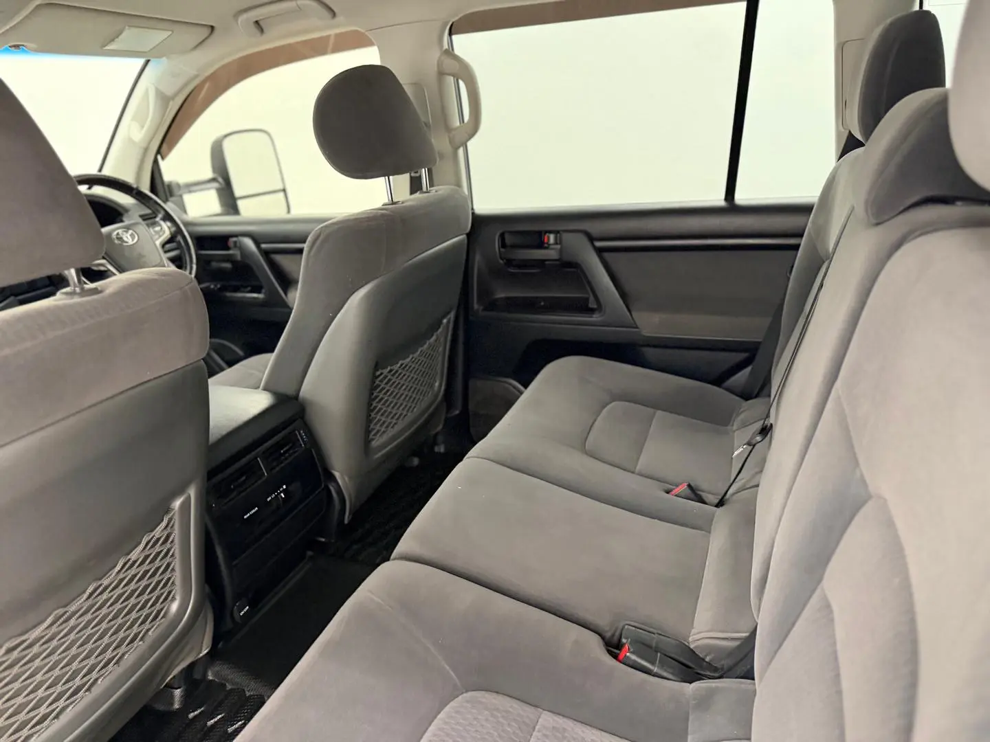 2020 Toyota Landcruiser Gallery Image 24