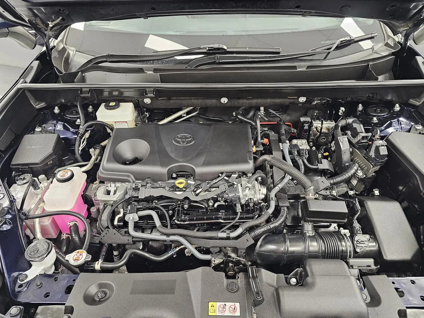 2022 Toyota RAV4 Gallery Image 27