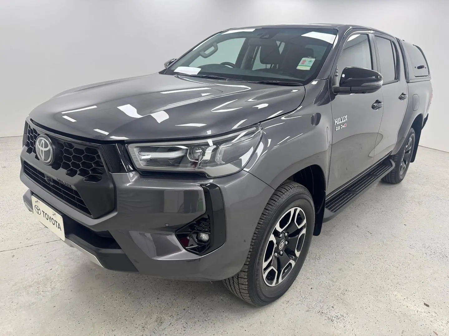 2025 Toyota Hilux Gallery Image 6