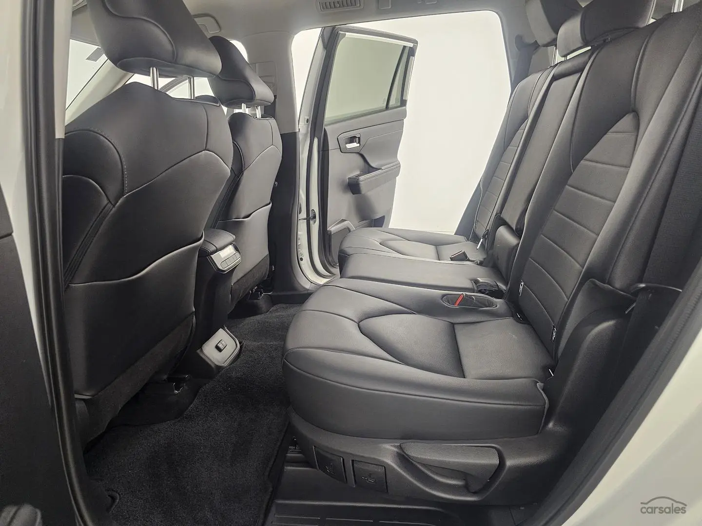 2021 Toyota Kluger Gallery Image 14