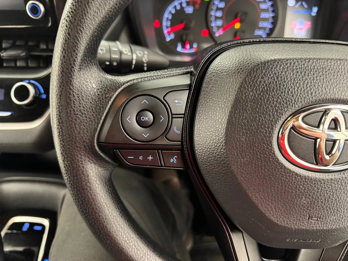 2020 Toyota Corolla Gallery Image 16