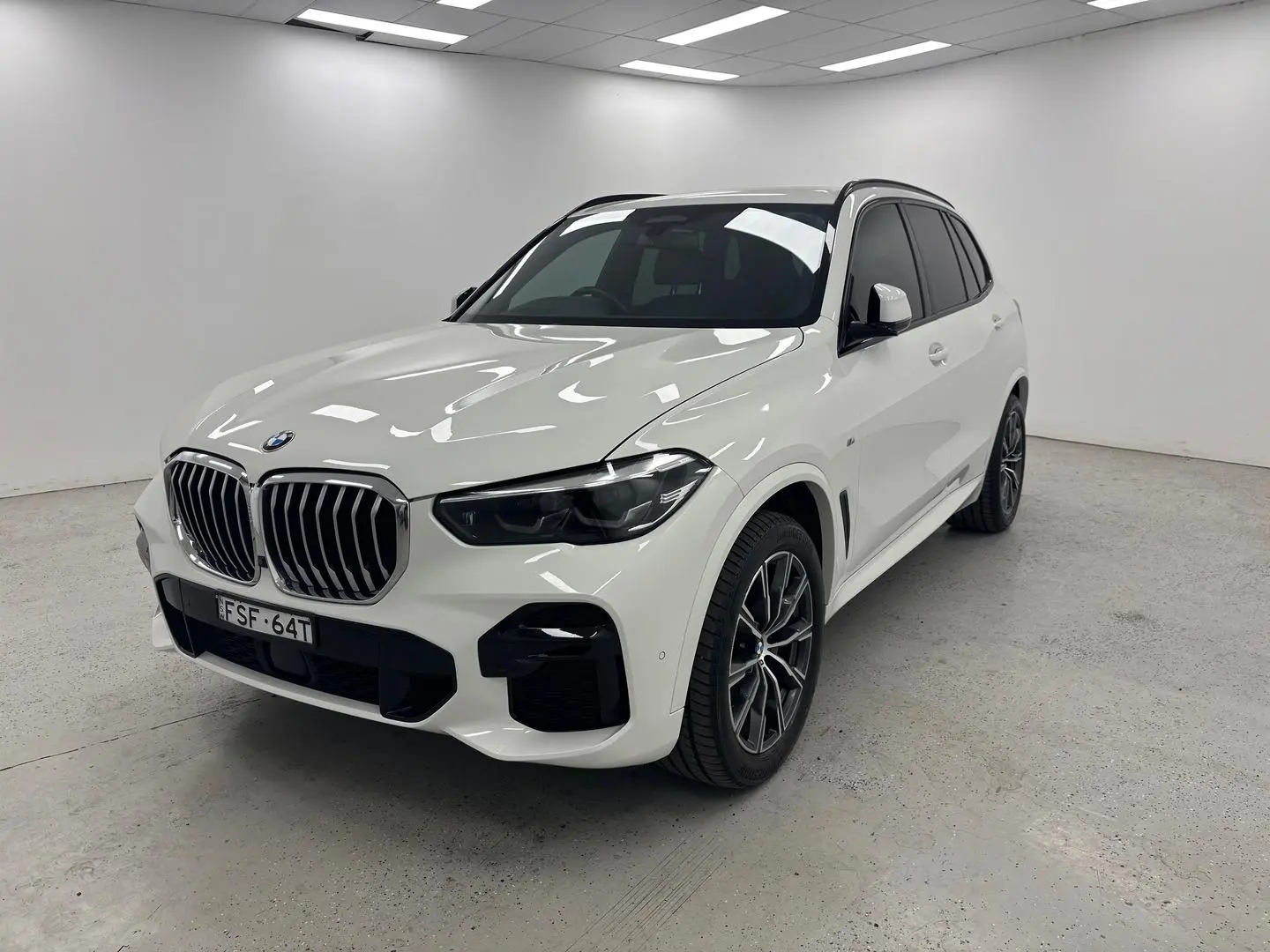 2021 BMW X5 Gallery Image 4