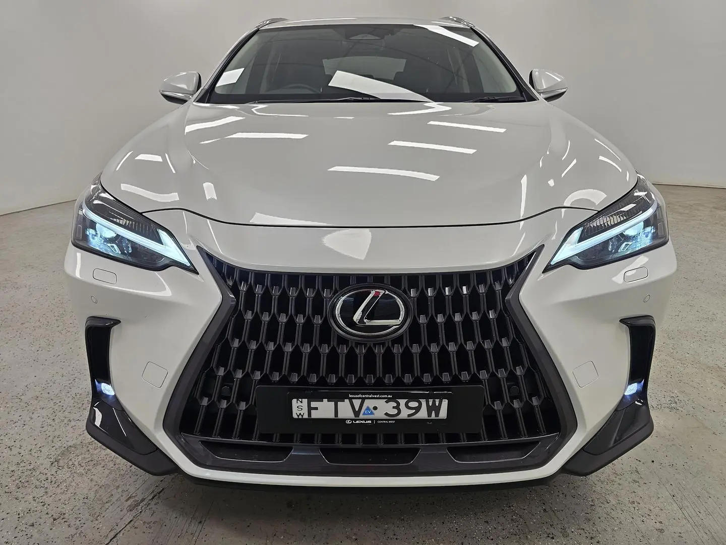 2025 Lexus NX Gallery Image 40