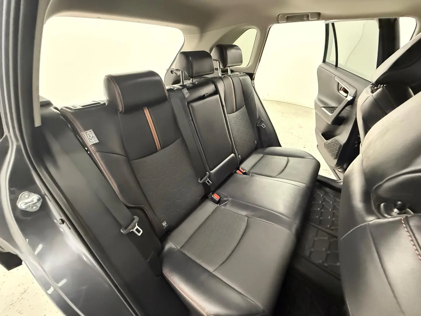 2022 Toyota RAV4 Gallery Image 21