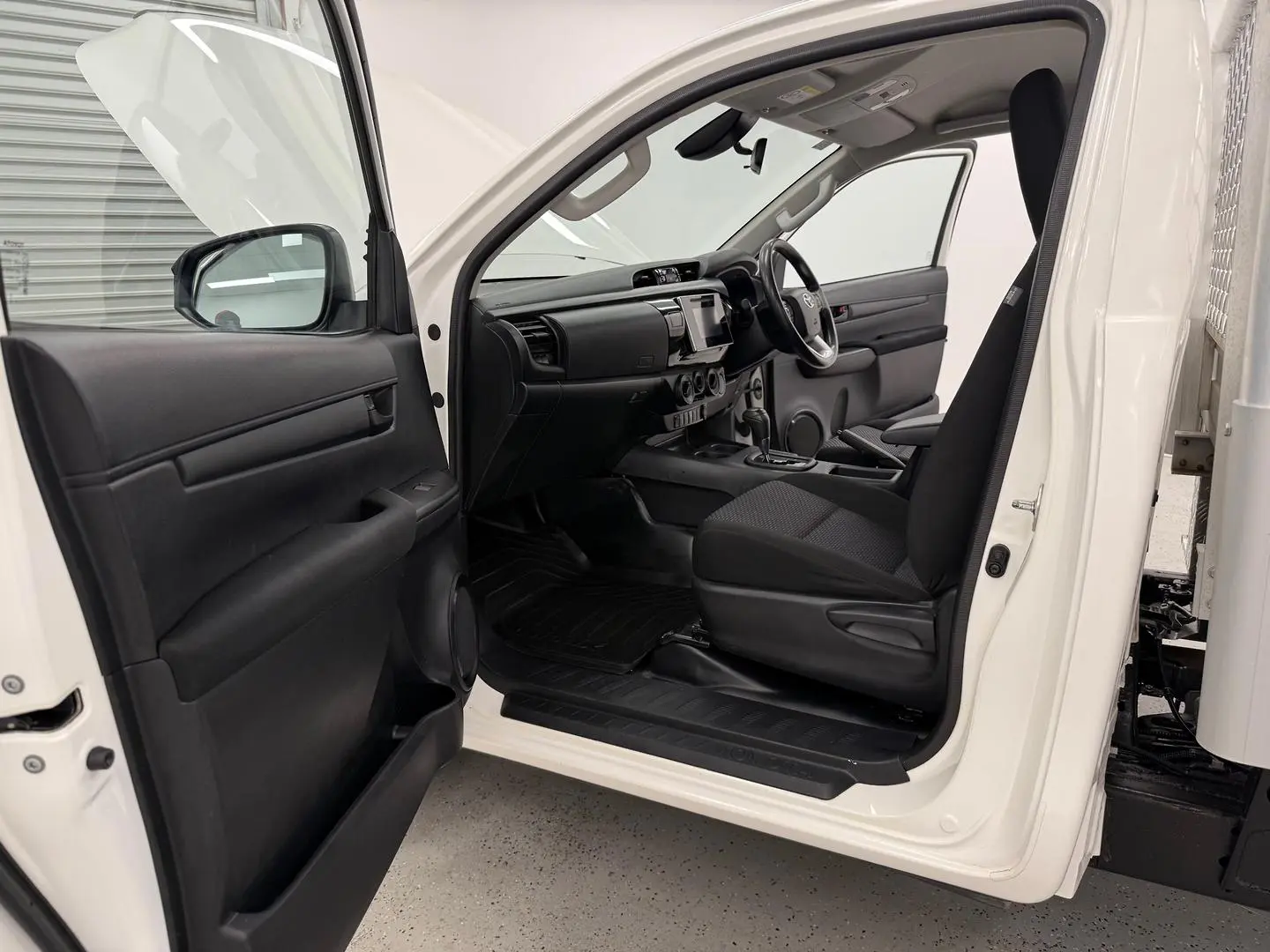 2020 Toyota Hilux Gallery Image 10