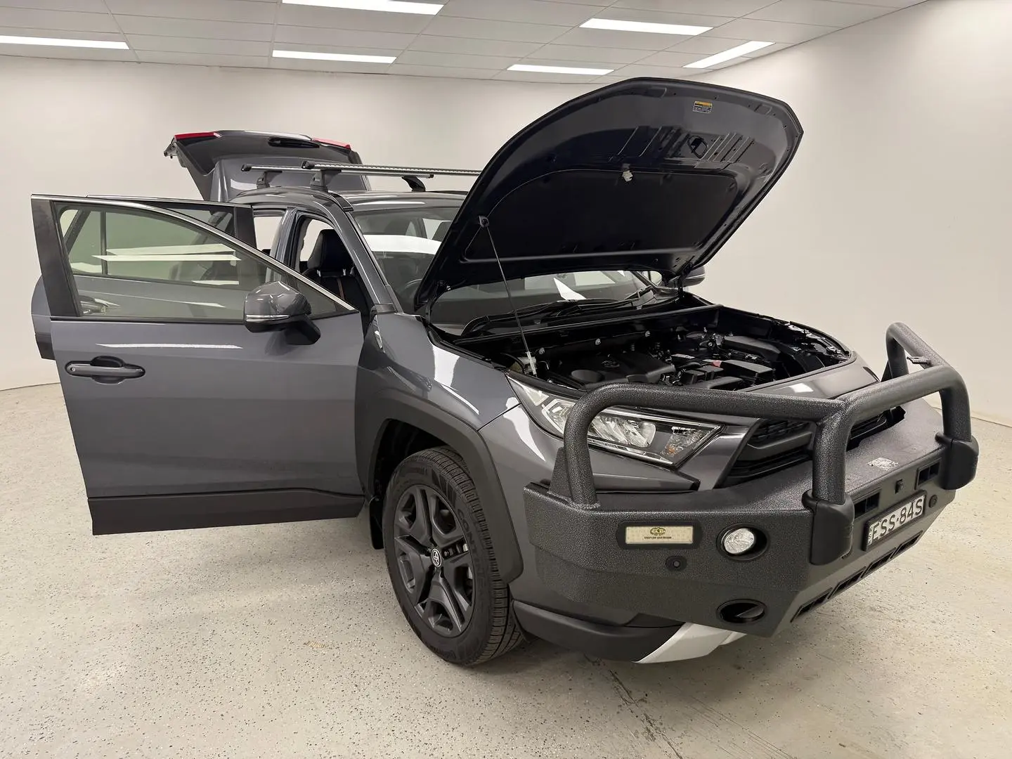 2022 Toyota RAV4 Gallery Image 23