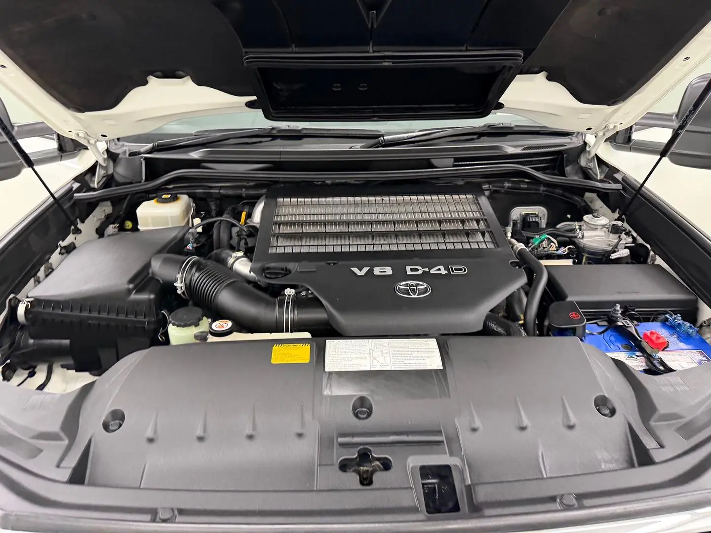 2020 Toyota Landcruiser Gallery Image 13