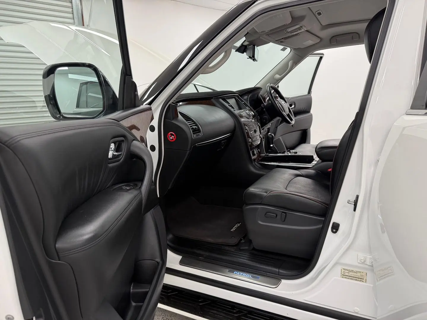 2020 Nissan Patrol Gallery Image 10