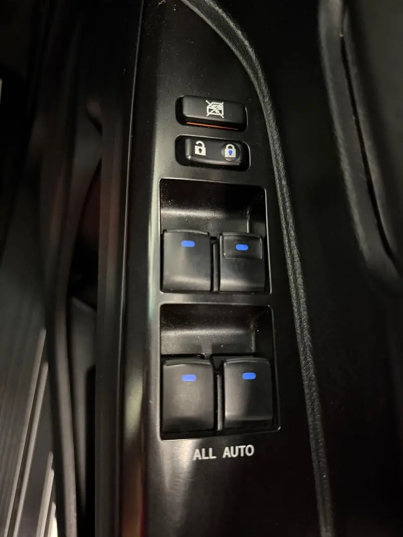 2019 Toyota Landcruiser Gallery Image 31