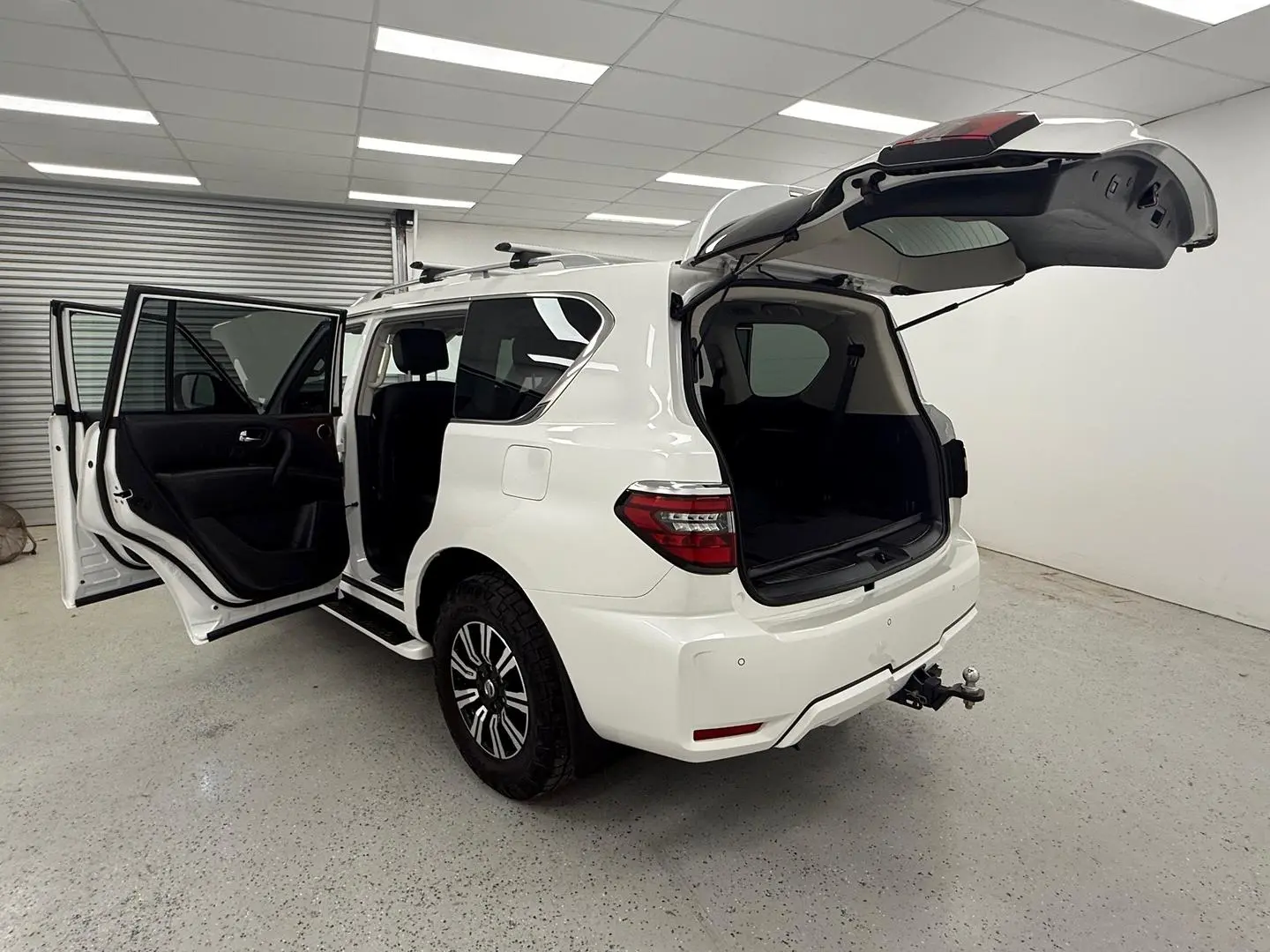 2020 Nissan Patrol Gallery Image 13